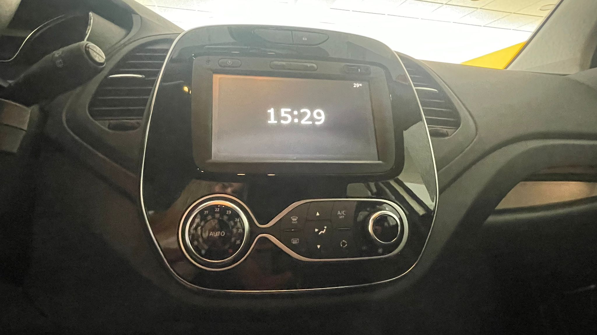 Renault Captur ZEN 130CV miniatura 5