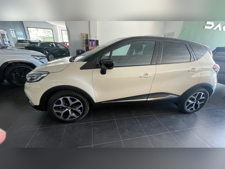 Renault Captur DYNAMIQUE 130 CV  foto 4